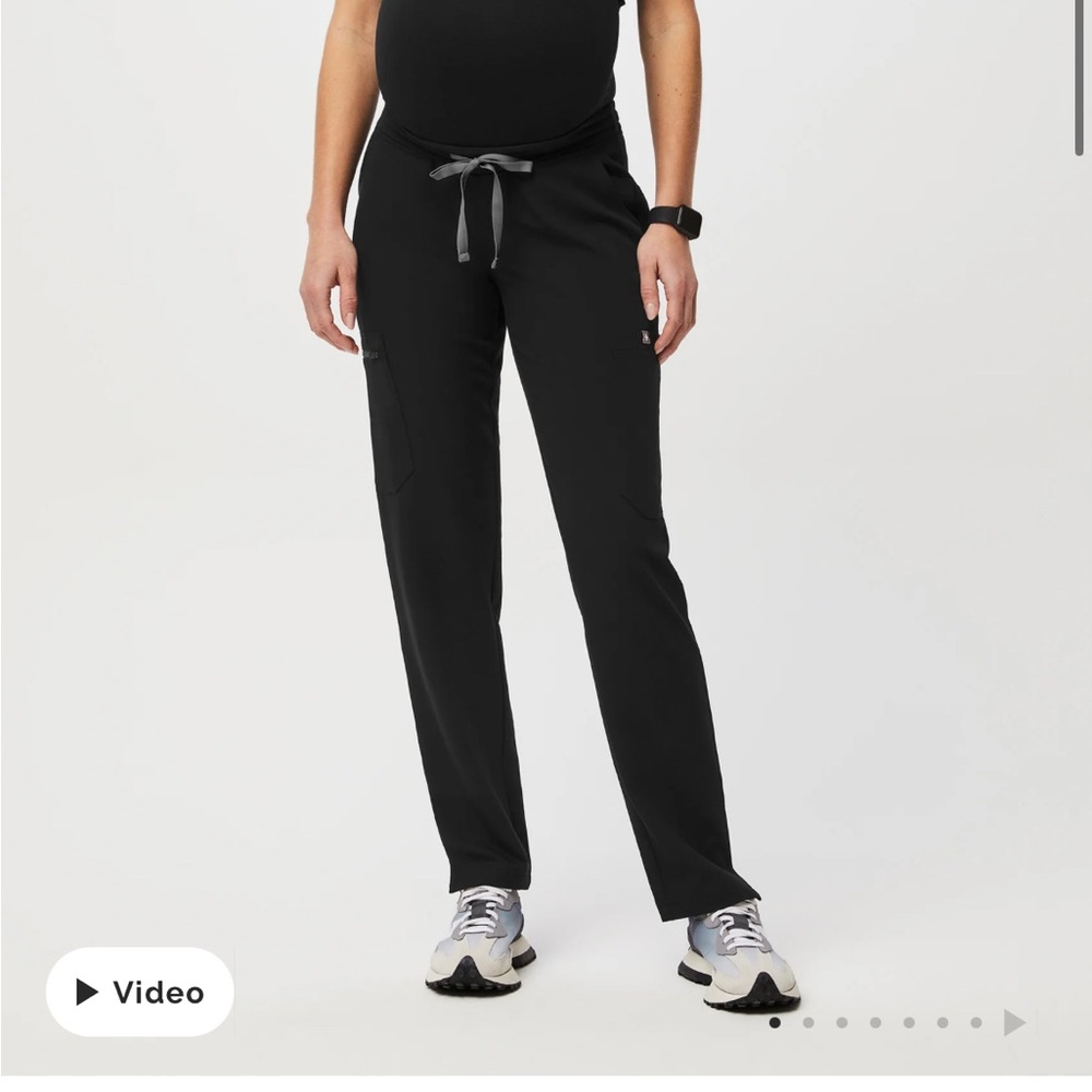 Figs Yola Maternity Skinny scrub pants